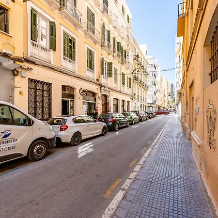 Malagasuite & Spacious Apartment